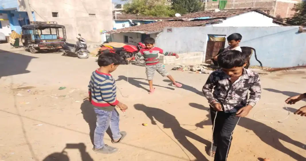 अंबिकापुर में खेलों की समृद्ध परंपरा और सांस्कृतिक पहचान को दर्शाते स्थानीय खेल